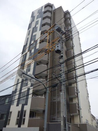 リヴェールタワー綾瀬の物件外観写真